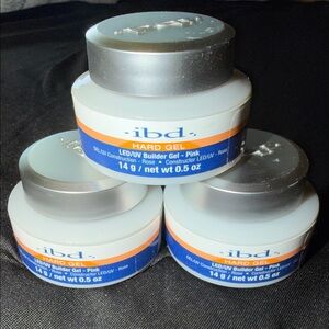 3 Brand new IBD LED/UV Builder gels in the color “pink”